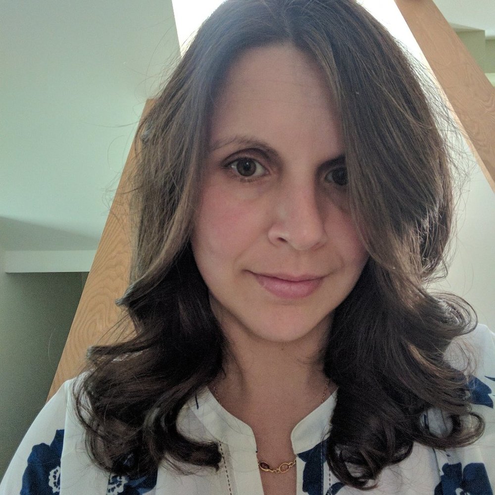 Meet your Posher, Crystal